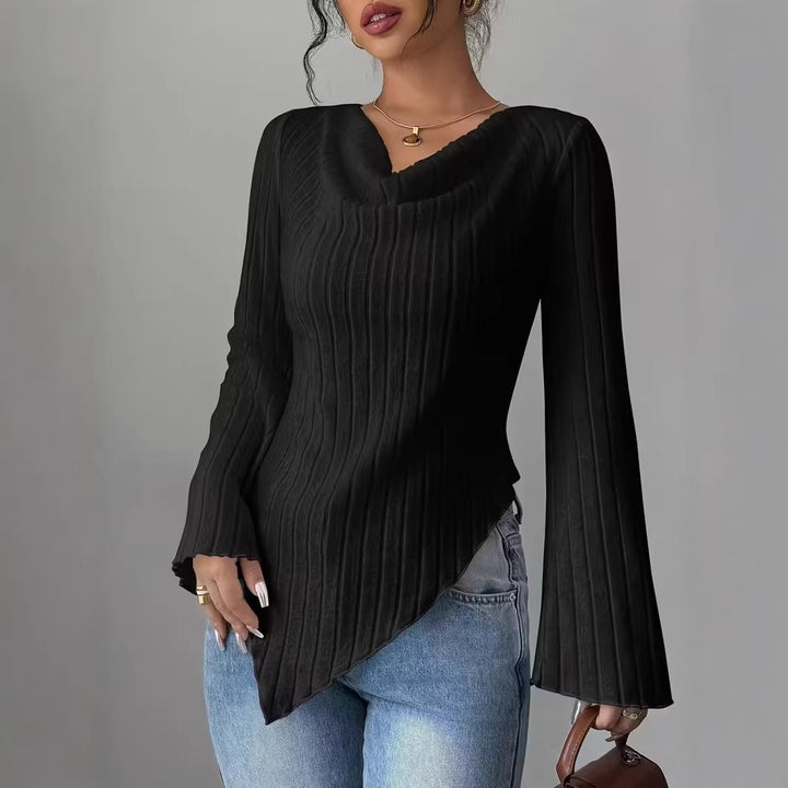 Kvinnors långärmad topp med asymmetrisk fåll och strukturerad ribbdesign Mirla-Eva Jonsson