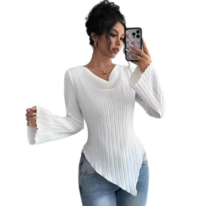 Kvinnors långärmad topp med asymmetrisk fåll och strukturerad ribbdesign Mirla-Eva Jonsson