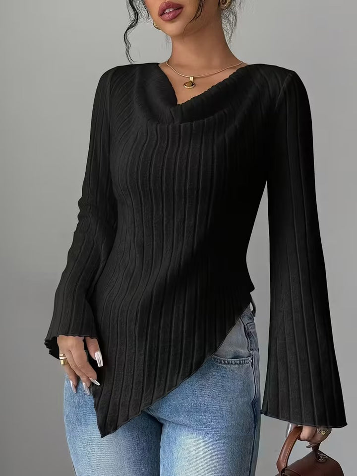 Kvinnors långärmad topp med asymmetrisk fåll och strukturerad ribbdesign Mirla-Eva Jonsson