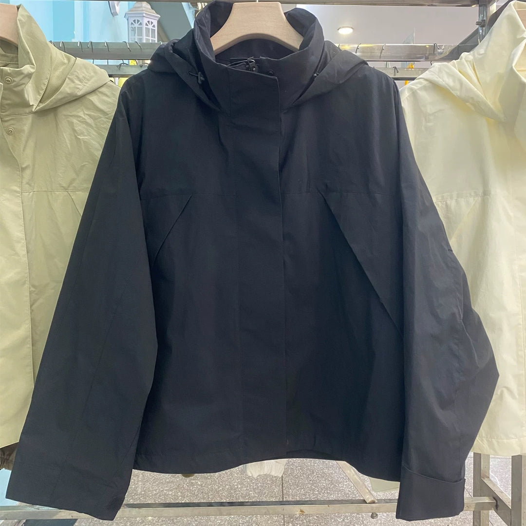 Kvinnors lätta övergångsjacka med heldragkedja och hög krage Mirla-Eva Jonsson