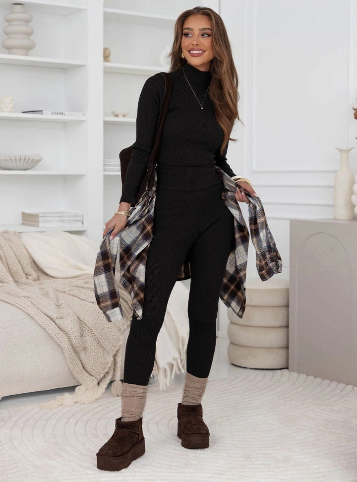 Kvinnors leggings-set med högkragad topp och ribbad struktur Mirla-Eva Jonsson