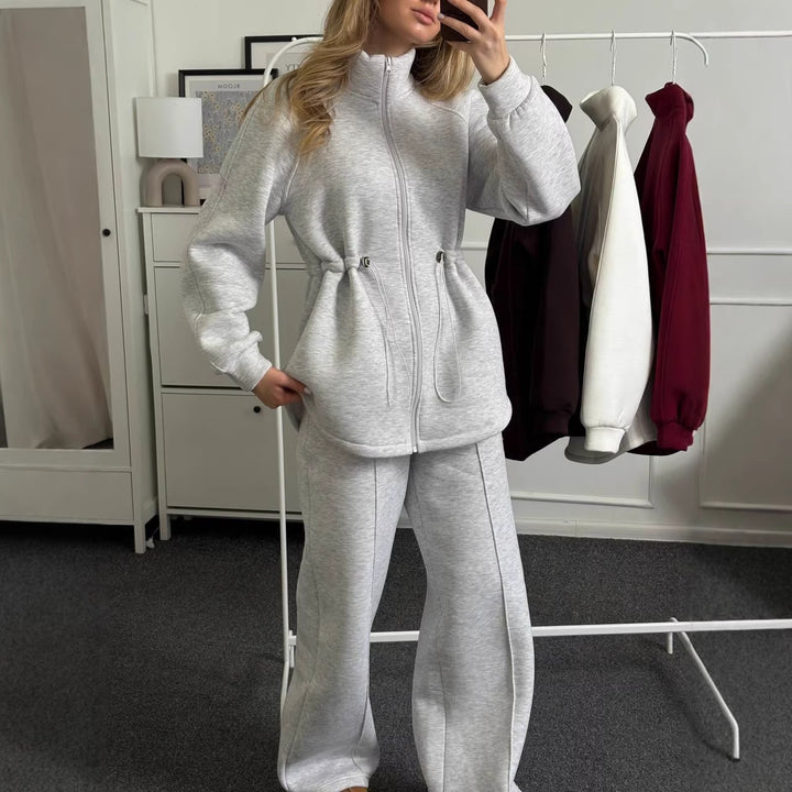 Kvinnors lekfulla och bekväma fritidsdräkt med snörning Mirla-Eva Jonsson