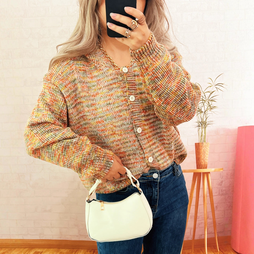 Kvinnors lekfulla stickade cardigan med färgglad texturerad mönster Mirla-Eva Jonsson