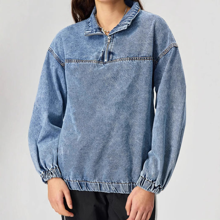 Kvinnors lösa denimpullover med stående krage och dragkedja Mirla-Eva Jonsson