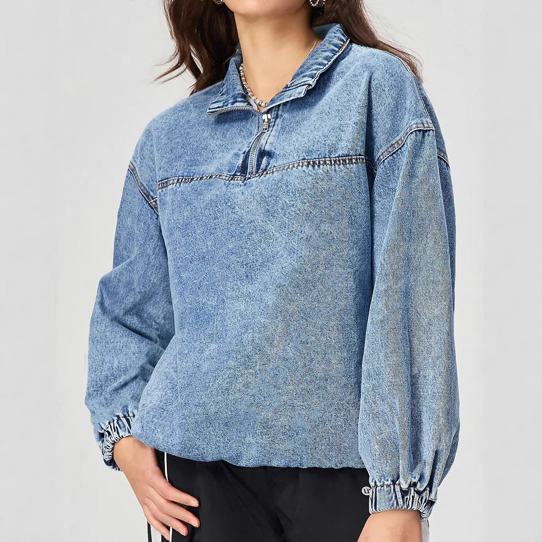 Kvinnors lösa denimpullover med stående krage och dragkedja Mirla-Eva Jonsson
