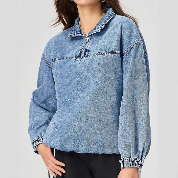 Kvinnors lösa denimpullover med stående krage och dragkedja Mirla-Eva Jonsson