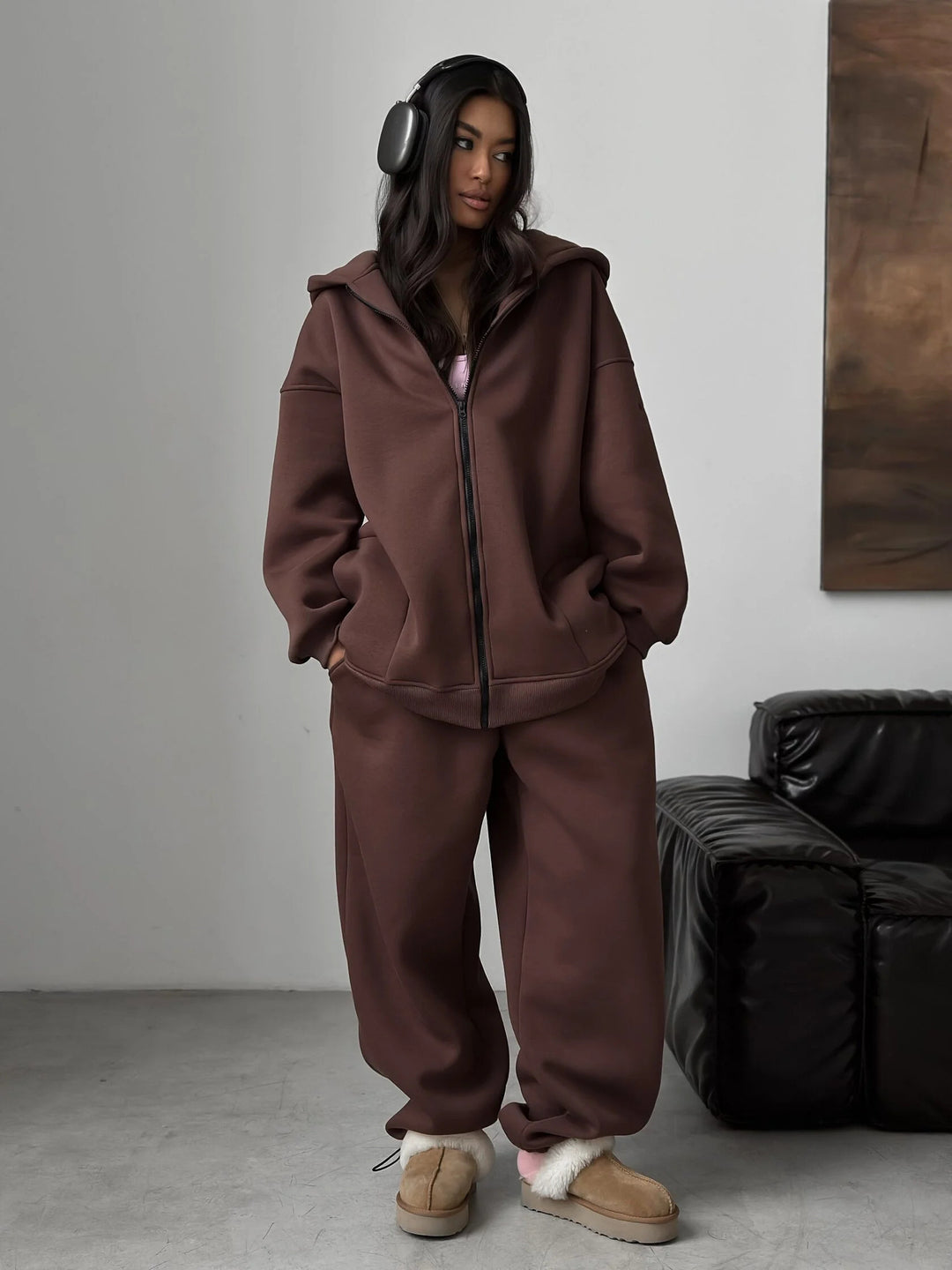 Kvinnors lösa hoodie och joggerkombination Mirla-Eva Jonsson
