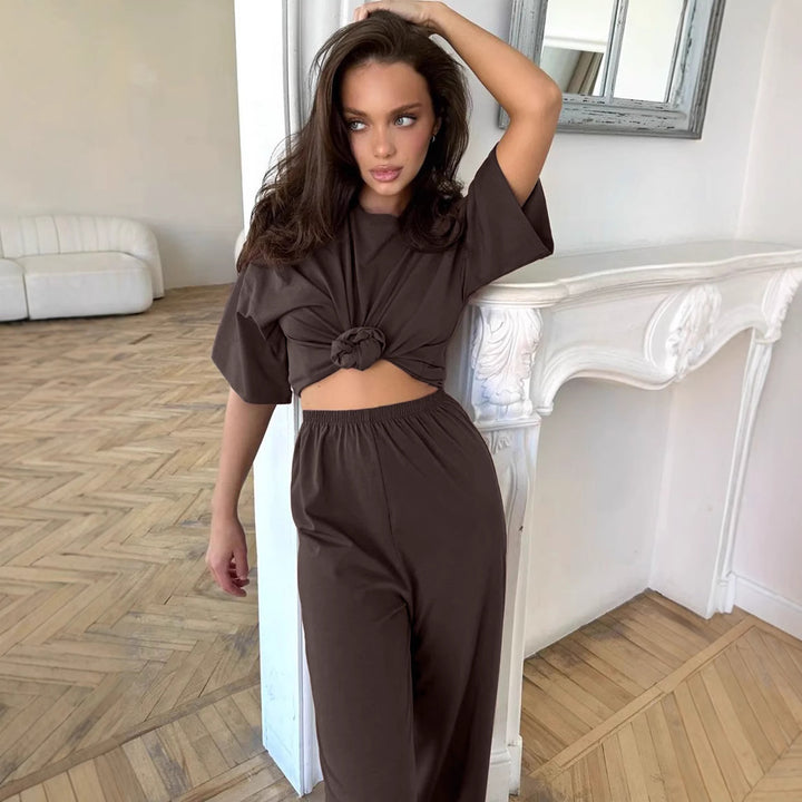 Kvinnors lösa lounge-set med knutdetaljer och elastisk midja Mirla-Eva Jonsson
