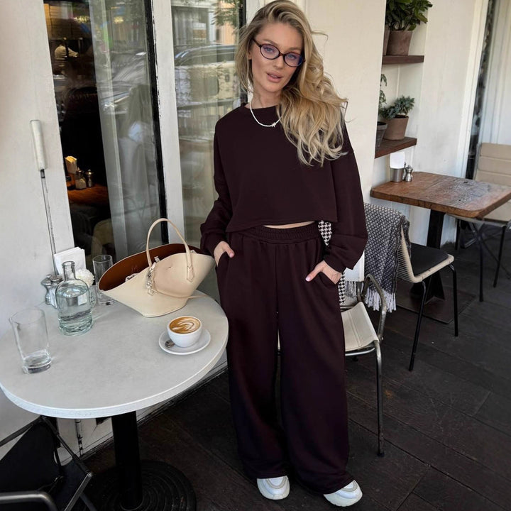 Kvinnors loungewear-set med en lös passform och bekväm topp Mirla-Eva Jonsson