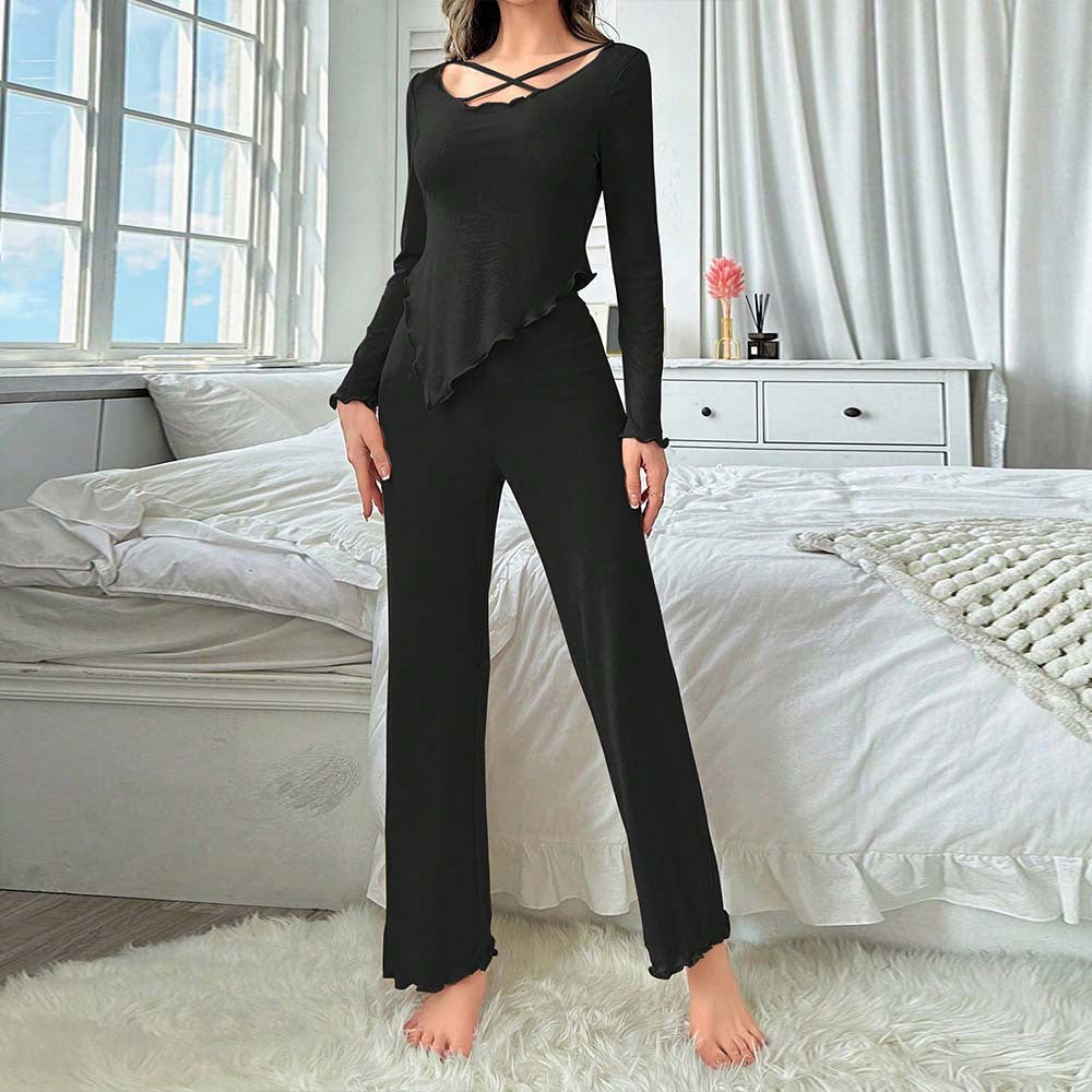 Kvinnors loungewear-set med fint urklipp och upphöjda fållar Mirla-Eva Jonsson