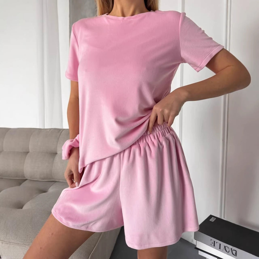 Kvinnors loungewear-set tillverkat av lyxigt sammet med elastiskt midjeband Mirla-Eva Jonsson
