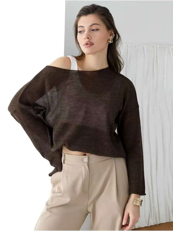 Kvinnors luftiga off-shoulder tröja med bred skärning i finstickad kvalitet Mirla-Eva Jonsson
