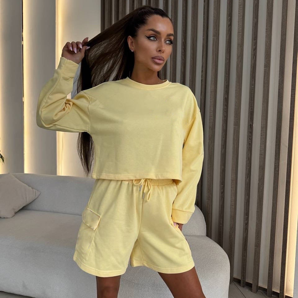 Kvinnors luftiga sweatshirt och shorts-set med elastan Mirla-Eva Jonsson