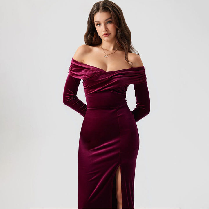 Kvinnors lyxiga aftonklänning med off-shoulder design och sidoklyfta Mirla-Eva Jonsson