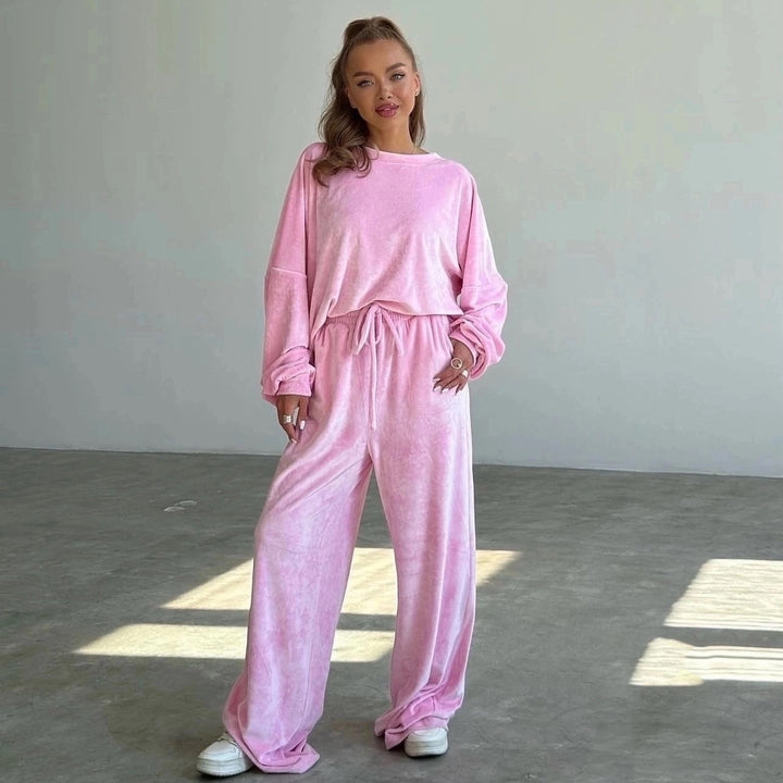 Kvinnors lyxiga velour träningsdräkt med hög midja och vida ben Mirla-Eva Jonsson