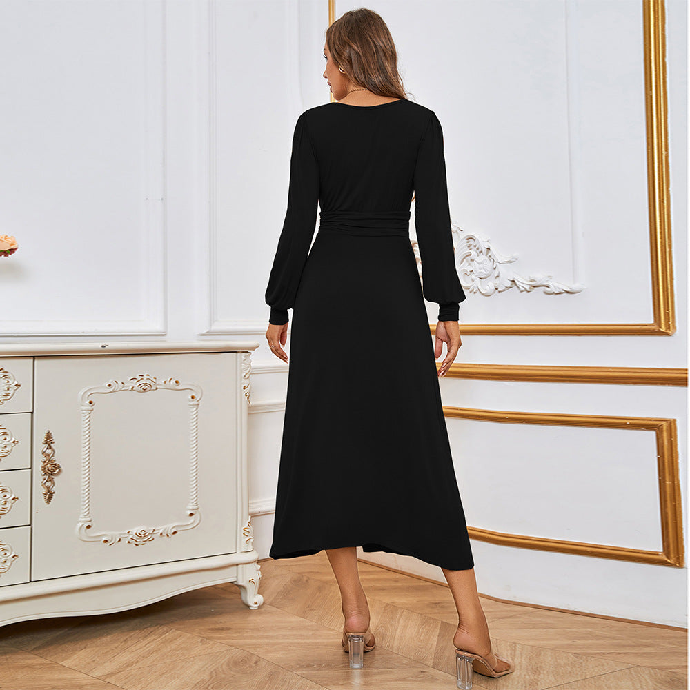 Kvinnors maxi klänning med djup V-hals och elegant sprund Mirla-Eva Jonsson