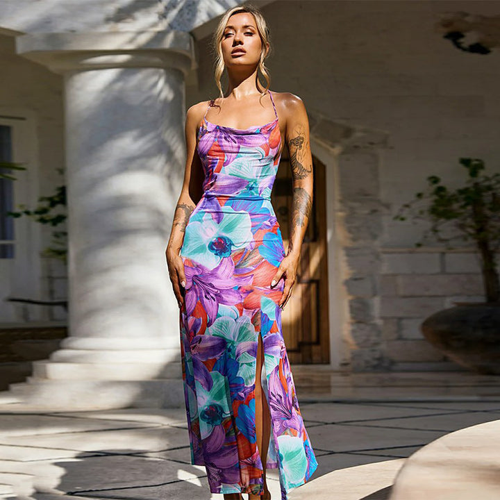 Kvinnors maxiklänning med blommönster och elegant slits Mirla-Eva Jonsson
