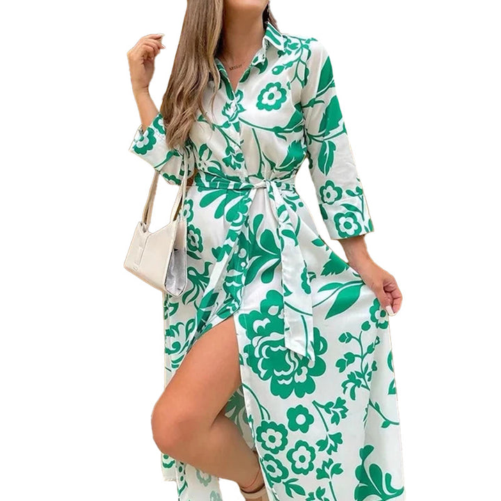 Kvinnors maxiklänning med blommönster och hög slits Mirla-Eva Jonsson