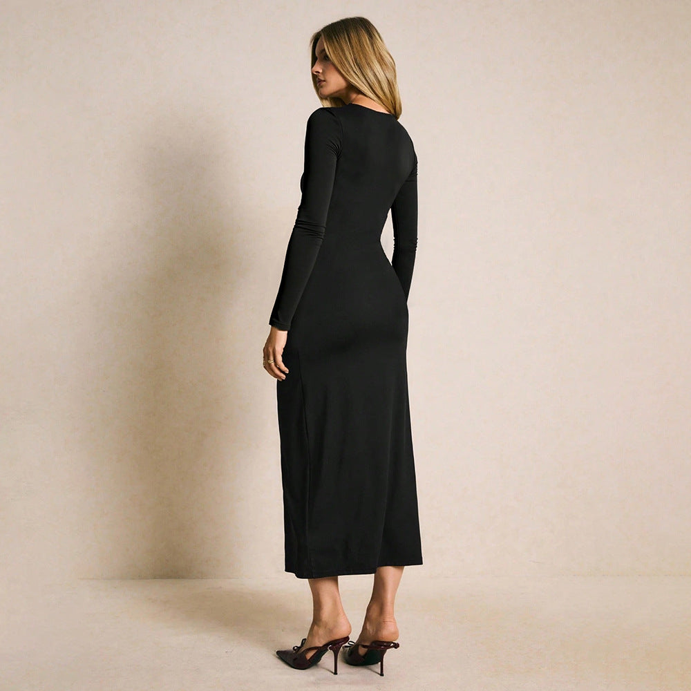 Kvinnors maxiklänning med elegant drapering och hög slits Mirla-Eva Jonsson