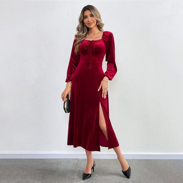Kvinnors maxiklänning med elegant drapering och hög slits Mirla-Eva Jonsson