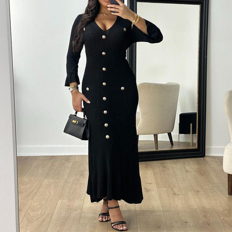 Kvinnors maxiklänning med elegant knappdesign och sofistikerad ribbad stickning Mirla-Eva Jonsson