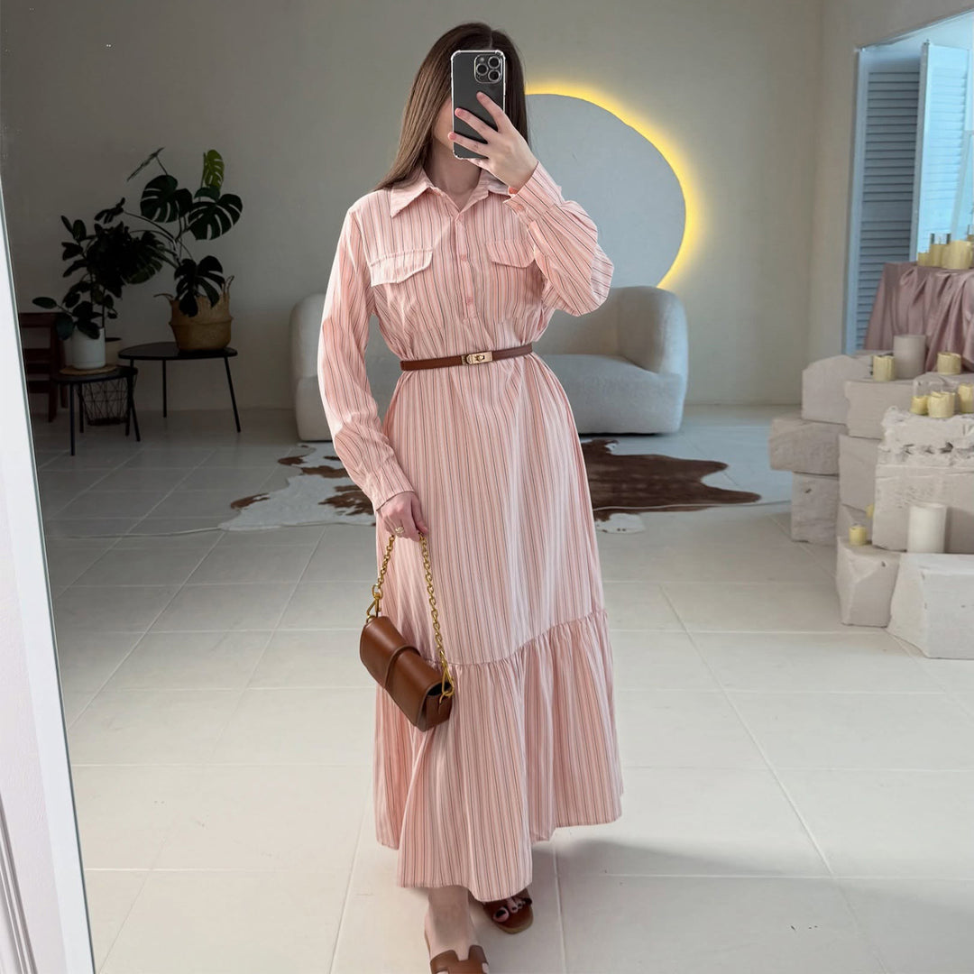 Kvinnors maxiklänning med elegant skjorta blus stil och sofistikerad midjeaccentuering Mirla-Eva Jonsson