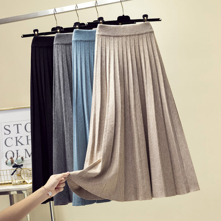 Kvinnors maxiklänning med fin plisserad struktur och elastisk midja Mirla-Eva Jonsson
