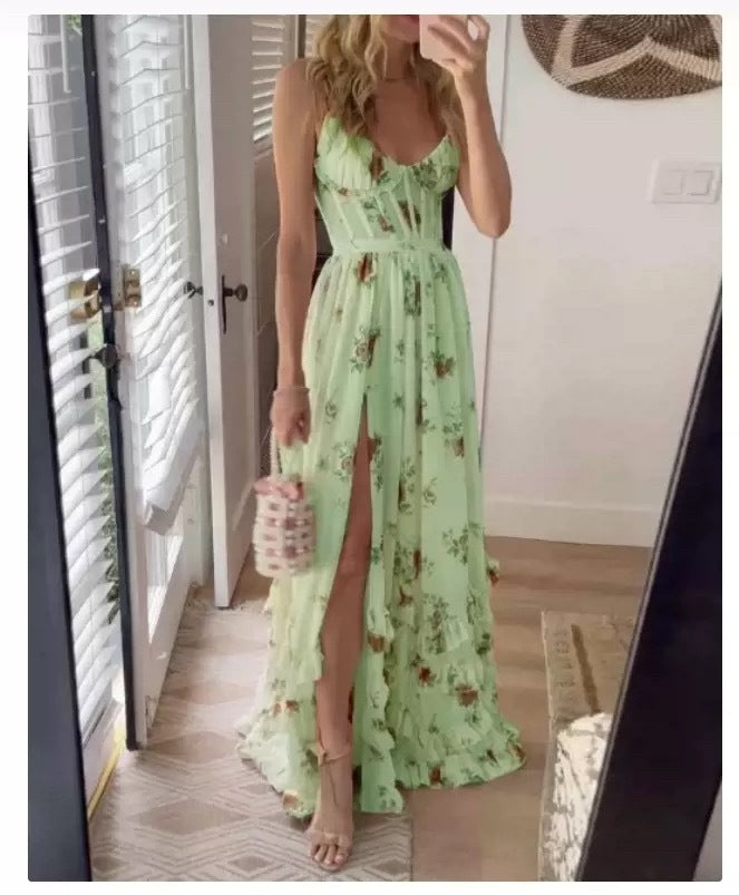 Kvinnors maxiklänning med floral spetsöverdel och hög slits Mirla-Eva Jonsson