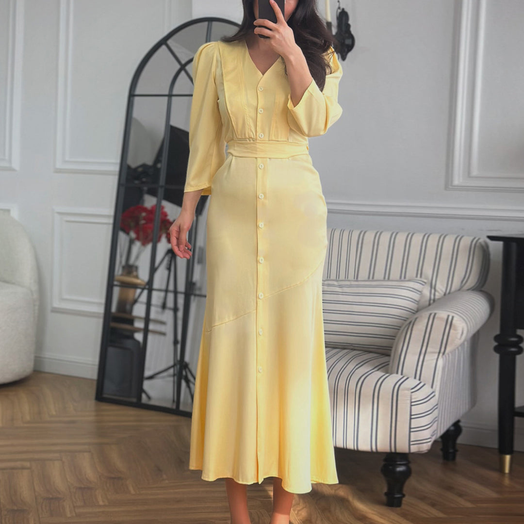 Kvinnors maxiklänning med knapplist och eleganta puffärmar-Eva Jonsson