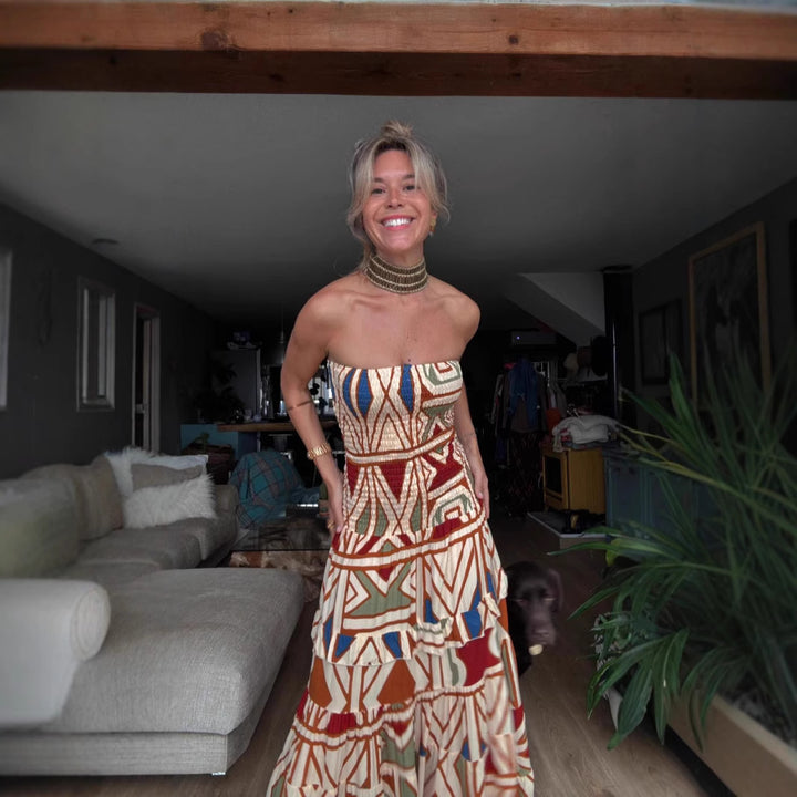Kvinnors maxiklänning med sofistikerad volangdesign och elastisk midjeband Mirla-Eva Jonsson