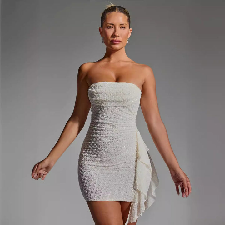 Kvinnors miniklänning med rynkad bodice och elegant drapering Mirla-Eva Jonsson