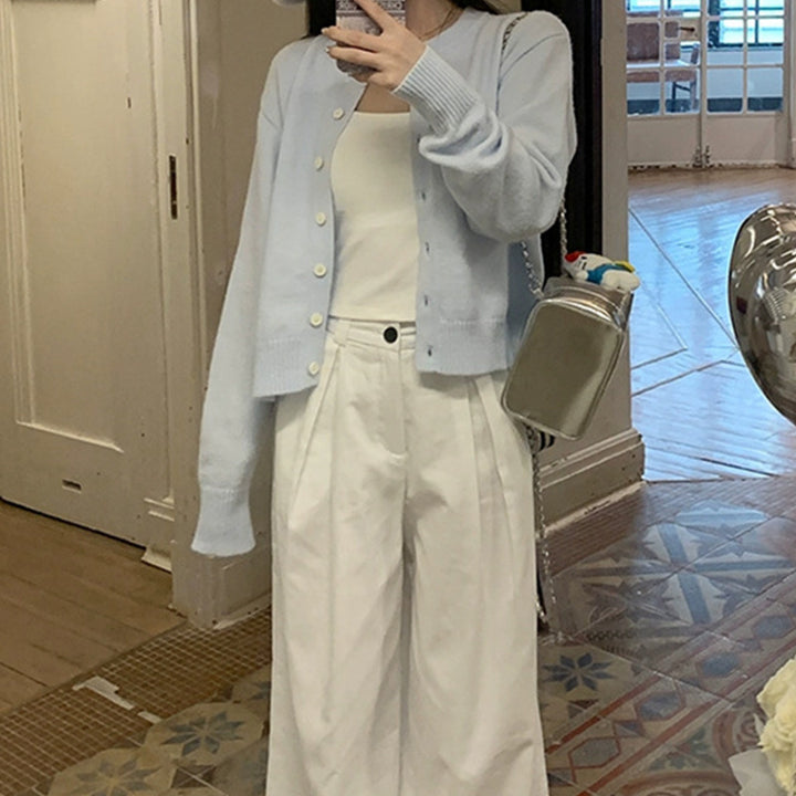 Kvinnors mjuka cardigan med fina knappar och modern skärning Mirla-Eva Jonsson