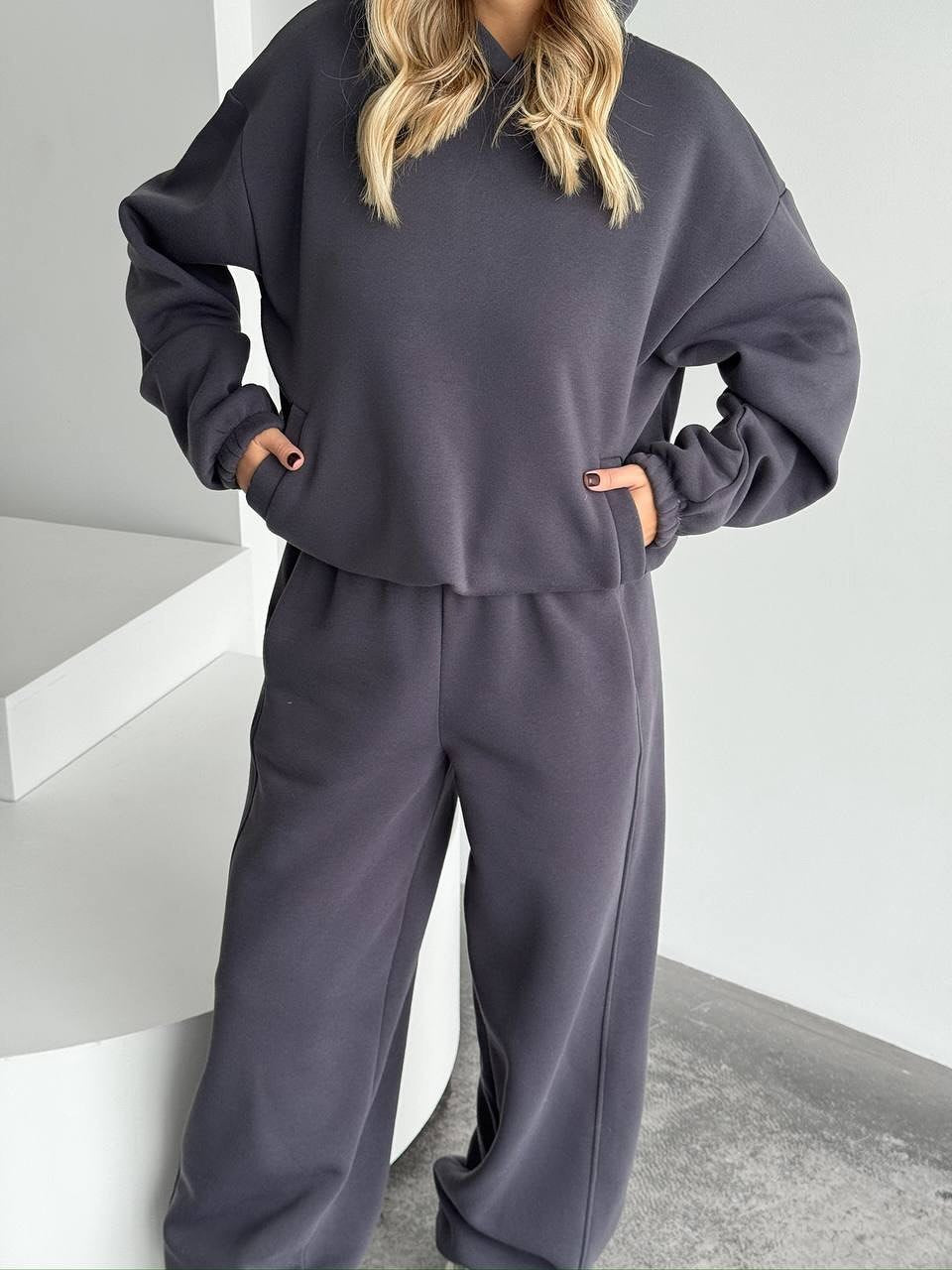 Kvinnors mjuka fleece hoodie och lösa joggingsbyxor set Mirla-Eva Jonsson