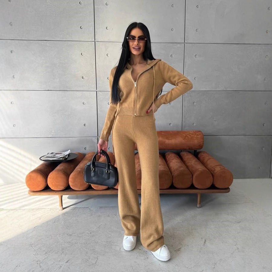 Kvinnors mjuka stickade jumpsuit med huva och hög krage Mirla-Eva Jonsson