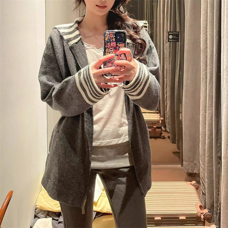 Kvinnors mode avslappnad cardigan med randiga ärmmanchetter Mirla-Eva Jonsson