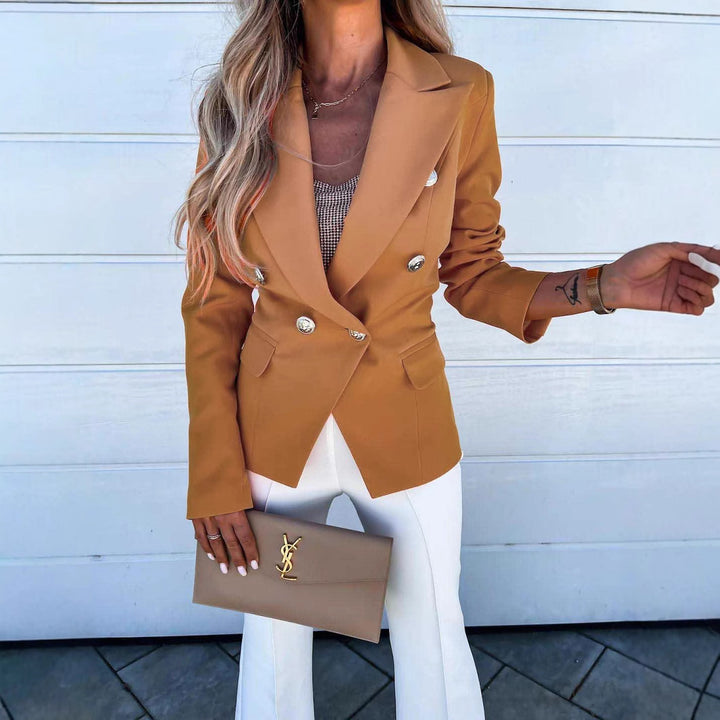 Kvinnors mode blazerjacka med dubbelknappstängning och eleganta detaljer Mirla-Eva Jonsson