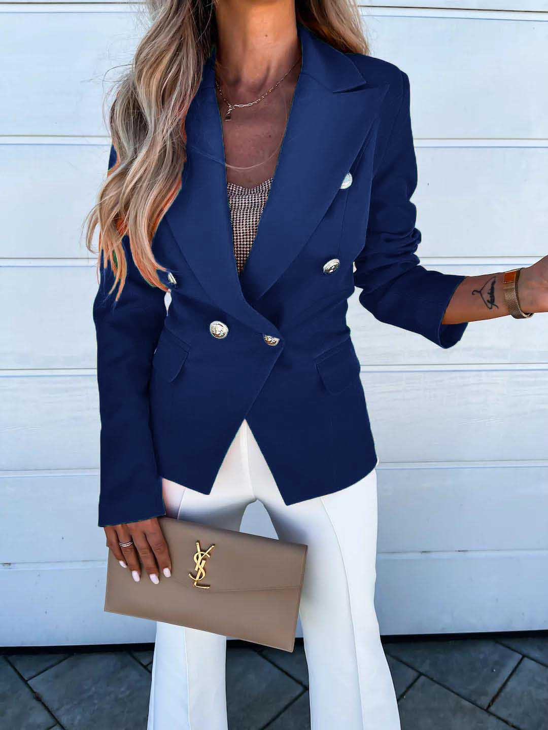 Kvinnors mode blazerjacka med dubbelknappstängning och eleganta detaljer Mirla-Eva Jonsson