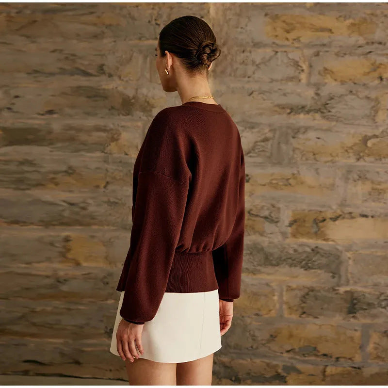 Kvinnors mode cardigan med elegant stängning Mirla-Eva Jonsson