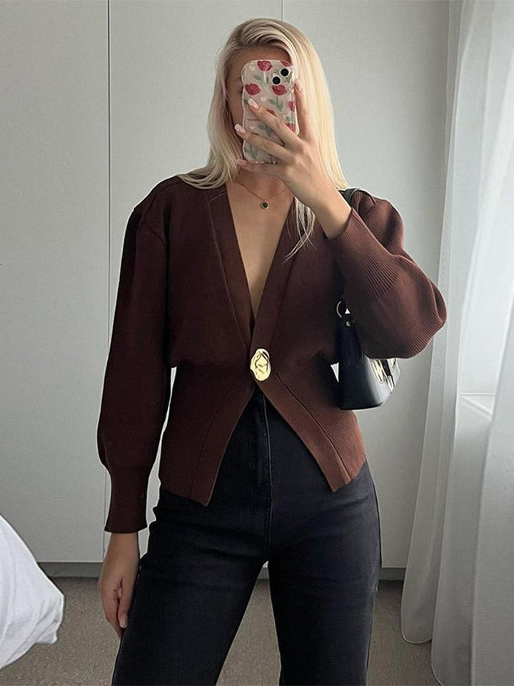 Kvinnors mode cardigan med elegant stängning Mirla-Eva Jonsson