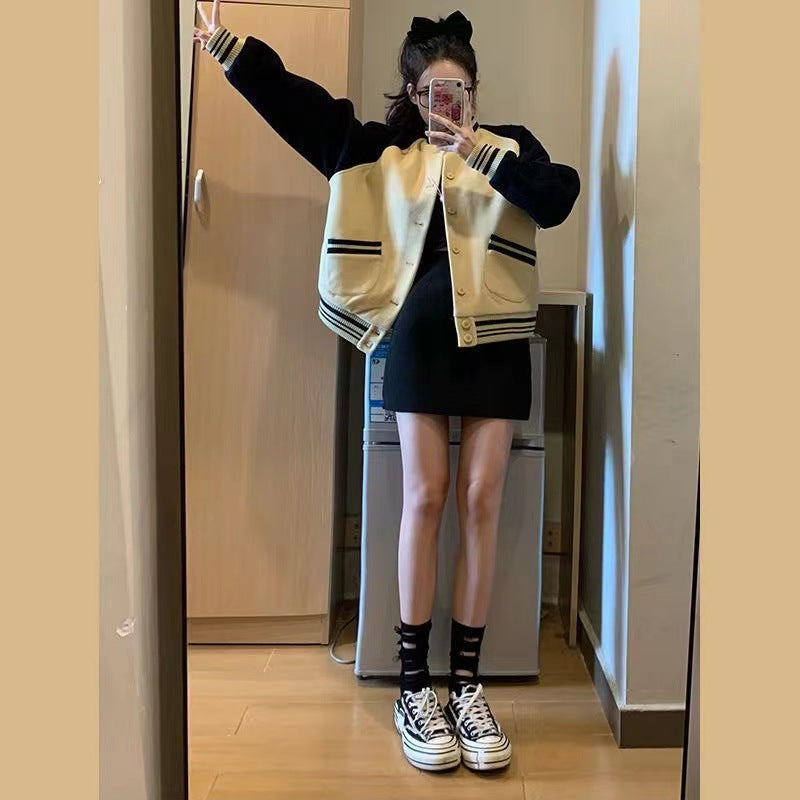 Kvinnors mode oversized collegejacka med knäppning och kontraststripes Mirla-Eva Jonsson