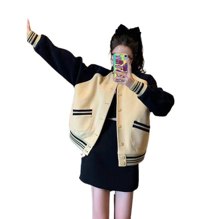 Kvinnors mode oversized collegejacka med knäppning och kontraststripes Mirla-Eva Jonsson