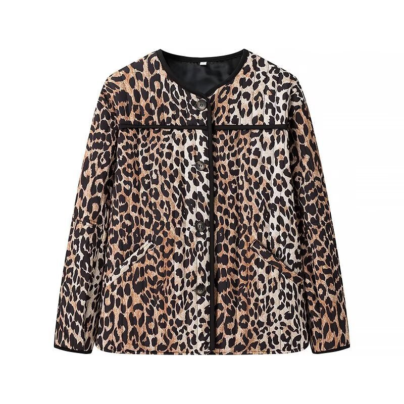 Kvinnors modejacka i trendigt leopardmönster Mirla-Eva Jonsson