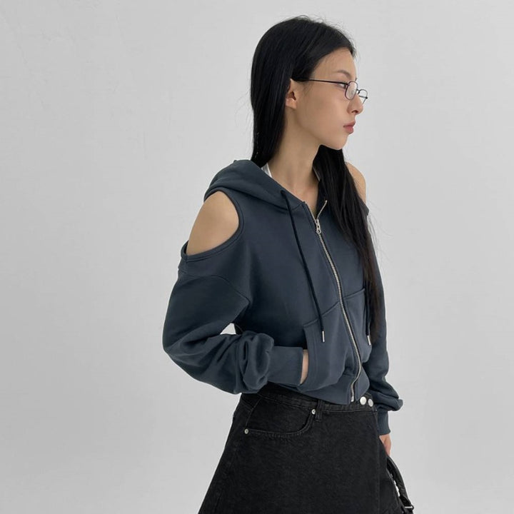 Kvinnors modekort hoodie med utskurna ärmar Mirla-Eva Jonsson