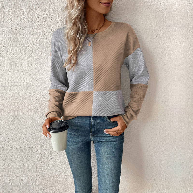 Kvinnors modemedvetna sweatshirt med blockrandigt mönster och rund hals Mirla-Eva Jonsson