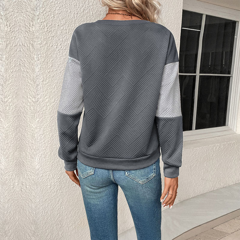 Kvinnors modemedvetna sweatshirt med blockrandigt mönster och rund hals Mirla-Eva Jonsson