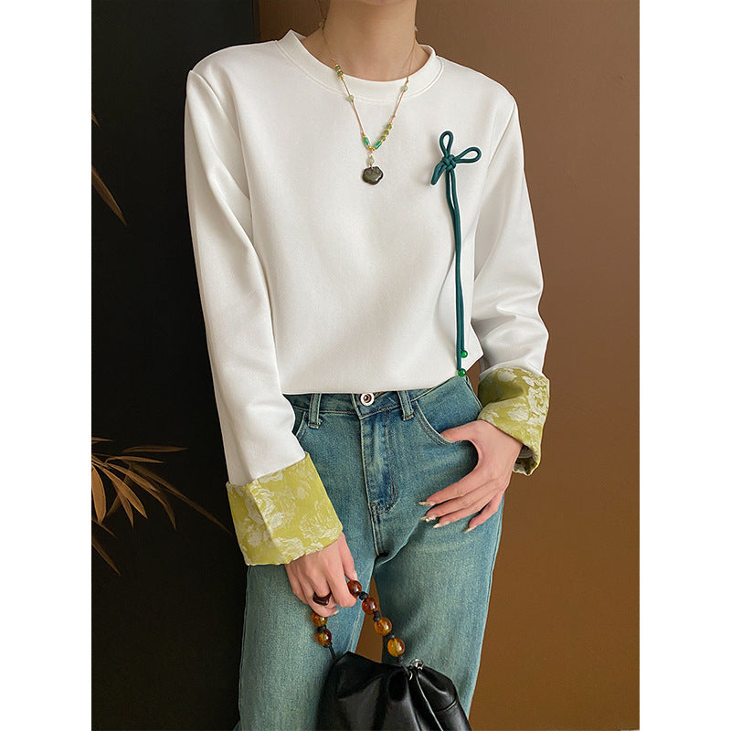 Kvinnors modemedvetna sweatshirt med blommig krage Mirla-Eva Jonsson
