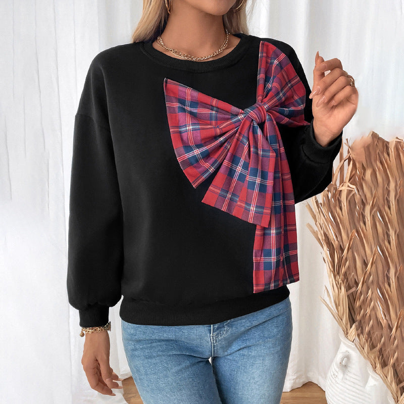 Kvinnors moderiktiga sweatshirt med konstnärlig knutdesign Mirla-Eva Jonsson