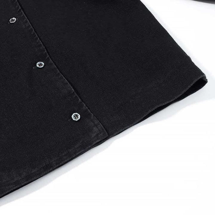 Kvinnors modern denimjacka med asymmetrisk krage och praktiska tryckknappar Mirla-Eva Jonsson