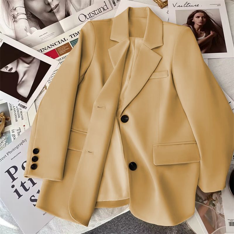 Kvinnors modiga blazer med elegant snitt Mirla-Eva Jonsson