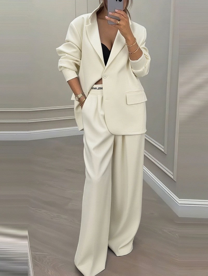 Kvinnors modiga oversized blazer-set med eleganta kostymbyxor Mirla-Eva Jonsson
